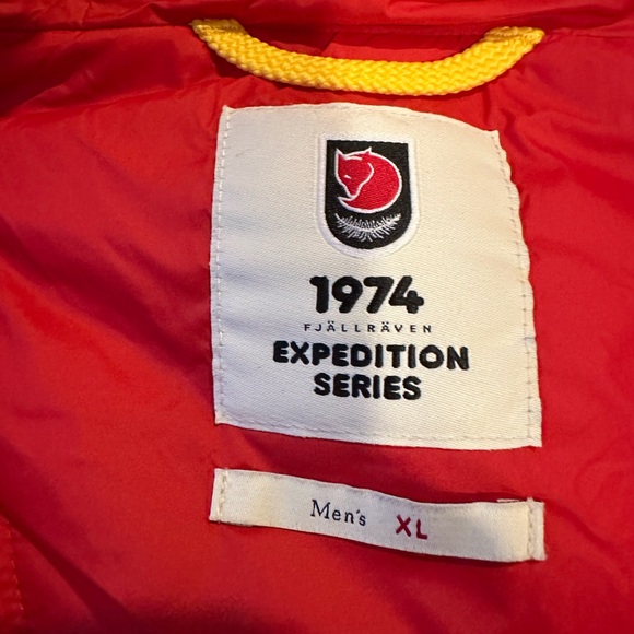 Mens Fjallraven Packable Down Jacket in XL - Picture 3 of 6